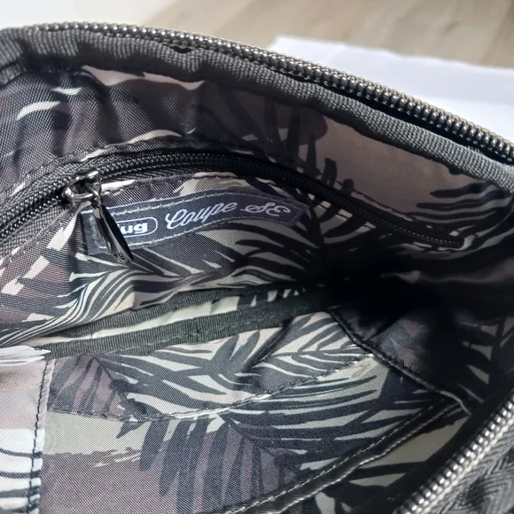 LUG Coupe SE Crossbody Convertable Belt Pack Chic Minimalist Metalic Black - Picture 11 of 15